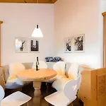 Steinberg Chalet *